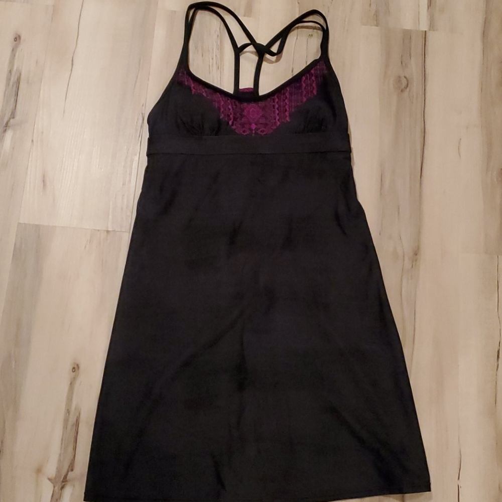 Athletic dress